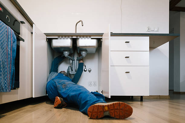 Professional Emergency Plumber technician working in Gates, NC